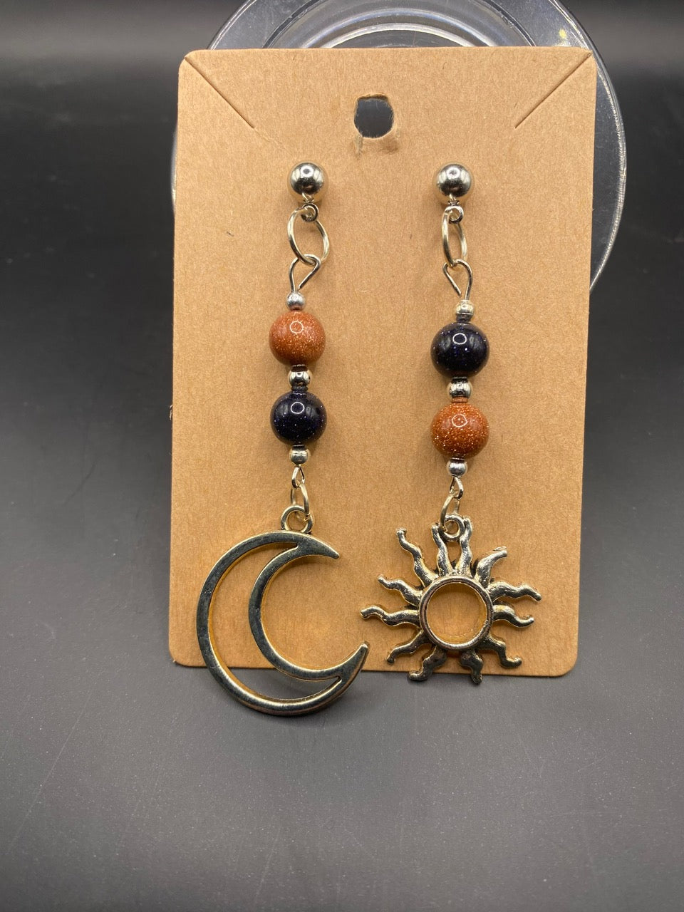 Sun & Moon (earrings)